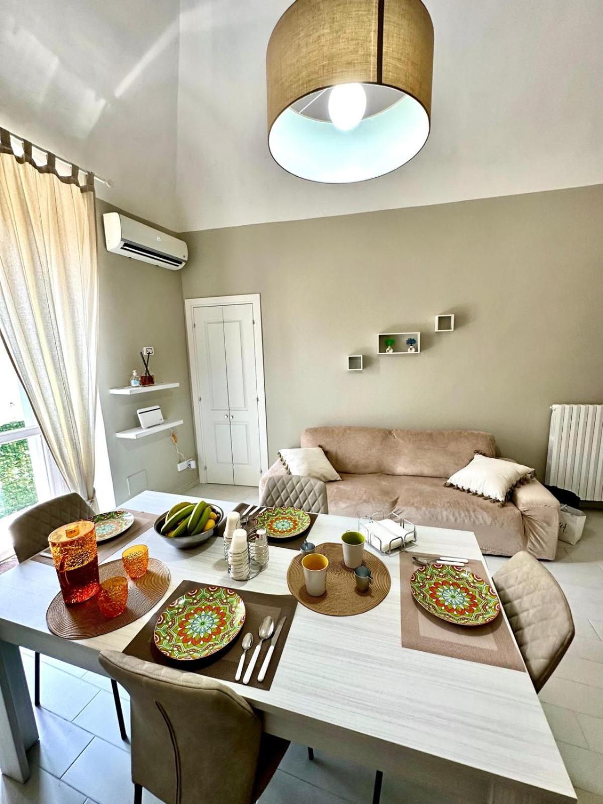 B&B La Reggia Del Sol Трани Экстерьер фото